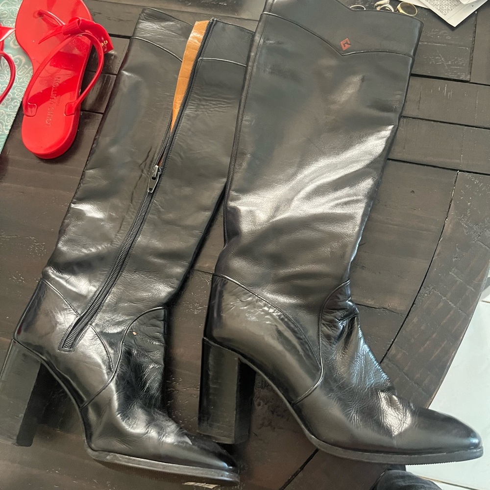 Gucci black leather boots